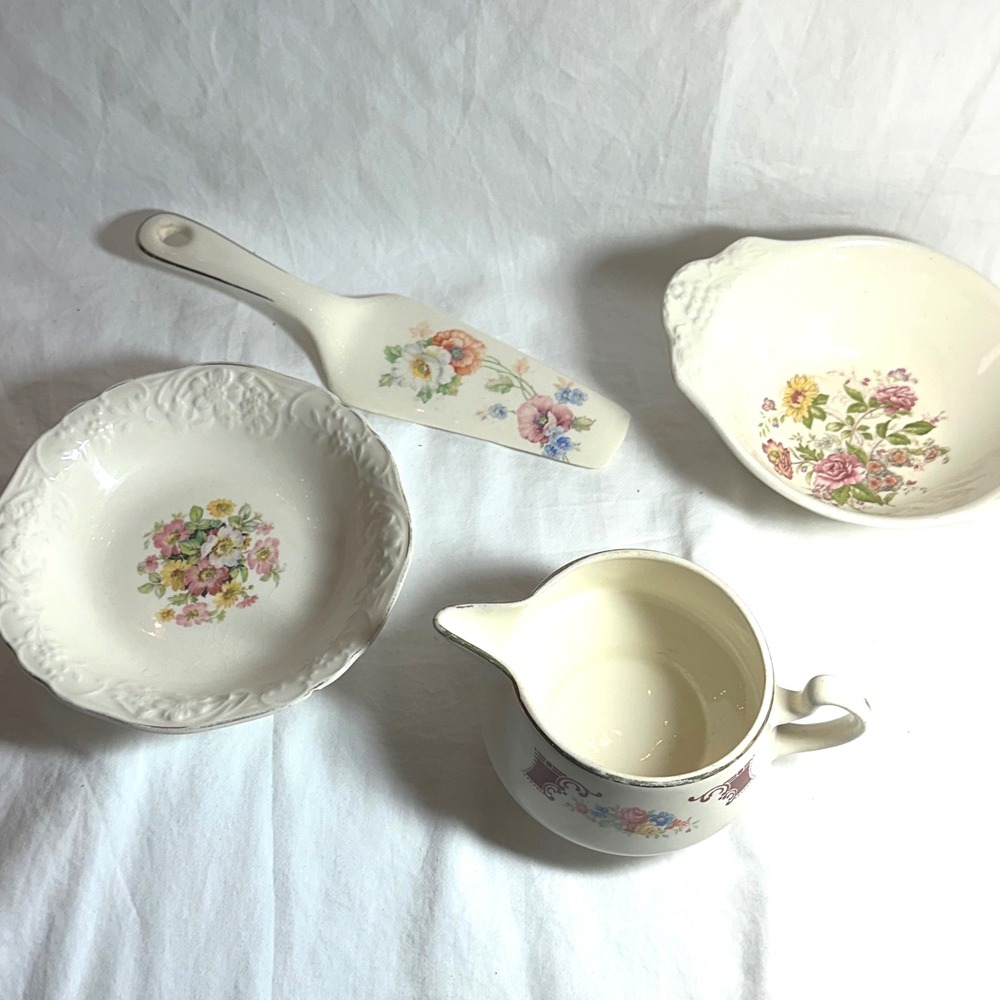 Homer Laughlin Eggshell Theme Floral Serving Set Creamer Bowls Cake Server Good